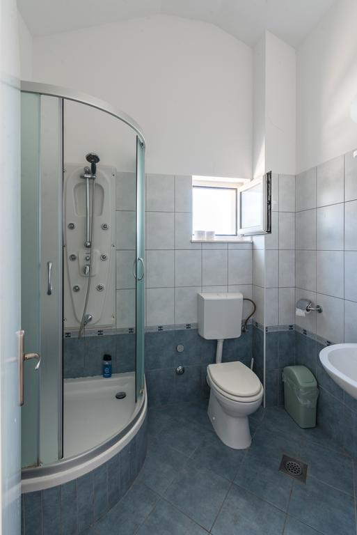 Apartments Mazuran Hvar Town Room photo